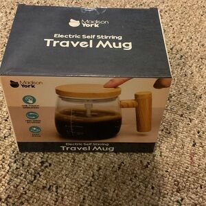 Electric Self Stirring Travel Mug - Black and Tan